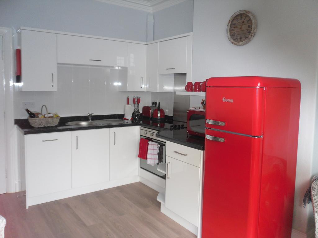 Claremont House Holiday Apartments Llandudno Habitación foto