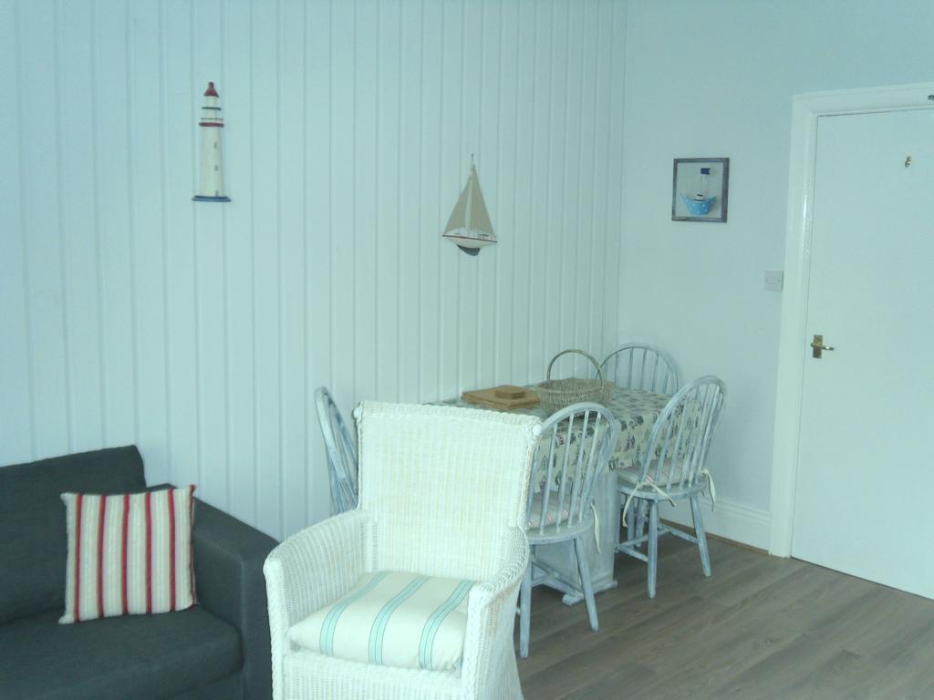 Claremont House Holiday Apartments Llandudno Habitación foto